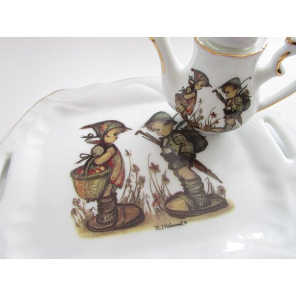 MJ Hummel Germany - Reutter Porzellan - Miniature Doll Porcelain Tea Set - VTG - Picture 8 of 16